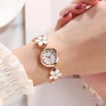 Mori Small Dial Petal Bracelet Watch Korean Version Simple and Compact All Cute Small Fresh Quartz Watch - Image 4